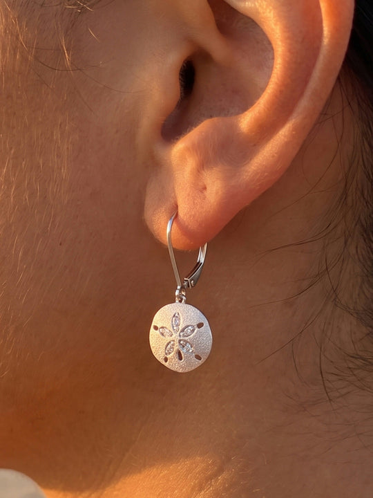 14k 12mm Sand Dollar Earring with Diamonds