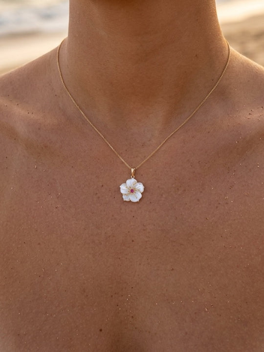 14k 16mm Mother of Pearl Pendant w/2mm Ruby t/w.06ct, Mother of Pearl
