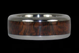 Bague en titane étroit Koa sombre