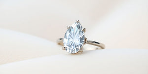 The Allure of Pear Diamond Engagement Rings: A Unique Choice for Your Proposal