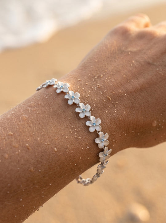 14k 08mm Plumeria Bracelet with 18 diamonds and 18pc flowers