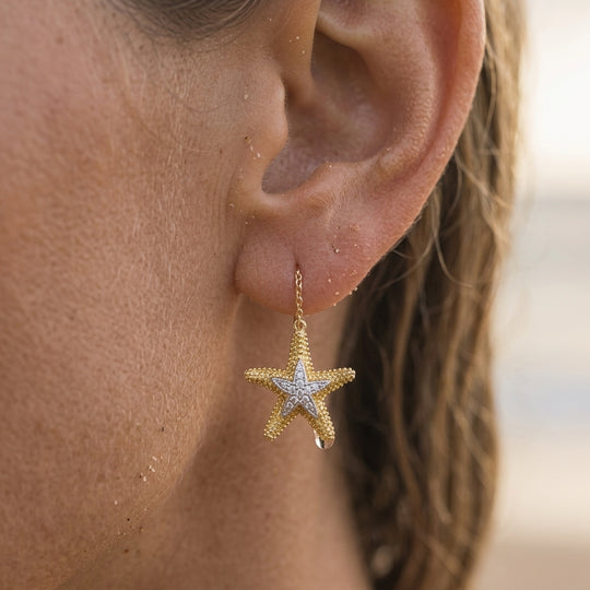 Pendientes de estrella marina de 14k 16 mm con 22 diamantes