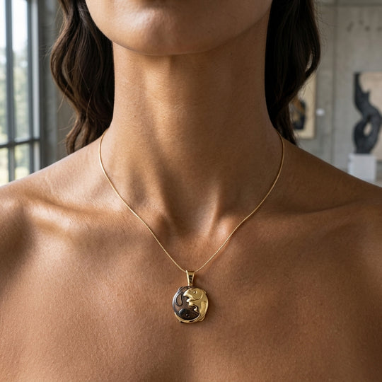 14k oro amarillo dos colgantes de peces