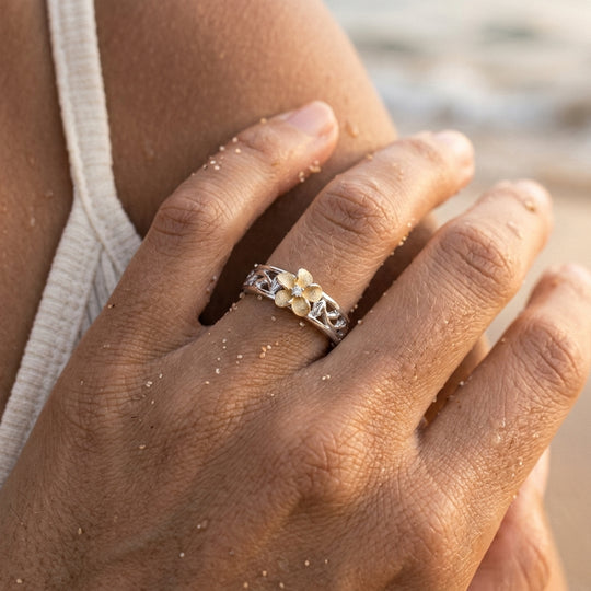 14k 2/tone 8mm "Hang 5" Plumeria Diamond Ring