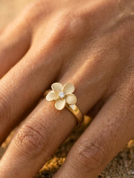 14k 13mm Flower Diamond Ring