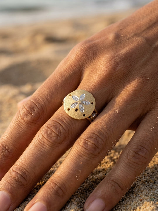 14k 2/tone 12mm Sand Dollar Ring with 10 diamonds