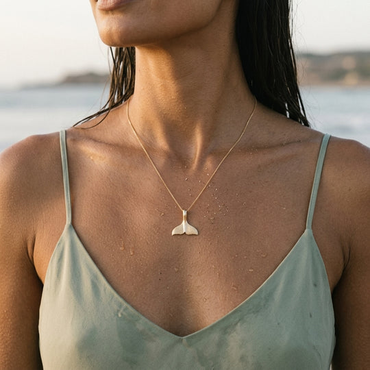 14k 16mm Whale Saw Tail Pendant