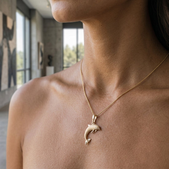 Delphin colgante de 14k 28 mm "saltando single" con 2 diamantes