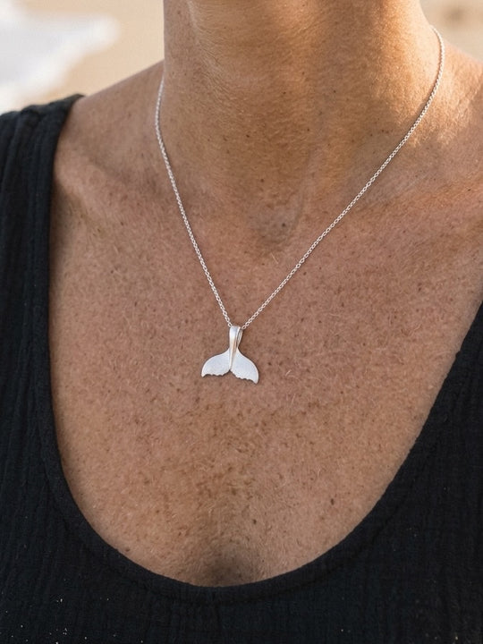 Precious Silver 20mm Whale Saw Tail Pendant