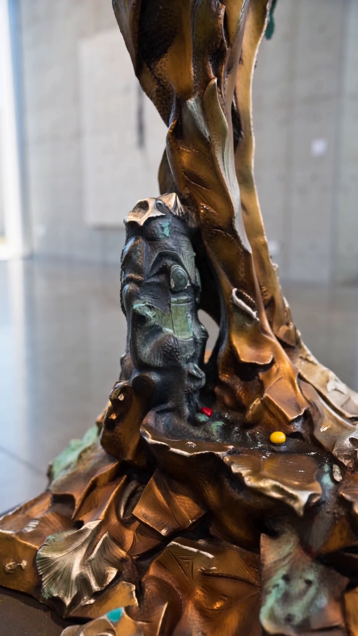 Maria Alma 5 foot tall — video still at 6s