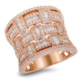 Anillo de oro rosa de 18k con diamantes de 0.69 ct y 0.81 diamantes de Baguette CT