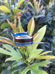 Opal azul y anillo de titanio koa hawaiano