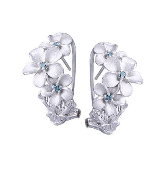 Pendientes de 14k Plumeria lei con 6 diamantes azules