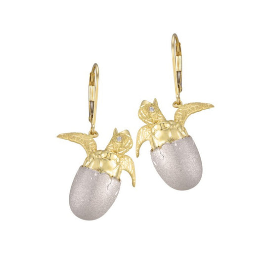 Earring de tortuga marina de 14k 20 mm "eclosionando" con 4 diamantes