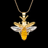 Colgante de luciérnaga de oro amarillo de 14k